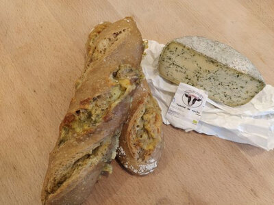 Pain tomme ail des ours