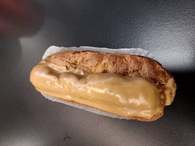 Eclair (environ 100g)