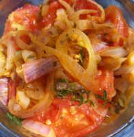 Tomates rôties aux oignons doux