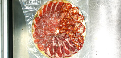 Plateaux de charcuteries diverses