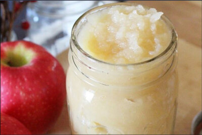 Pot de compote de pommes allégée