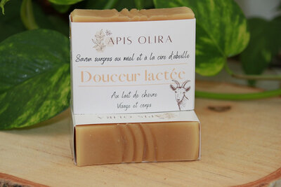 Savon au miel du rucher et au lait de chèvre