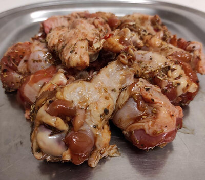 Grignottes d'aile crus marinés (8 /10 pièces)