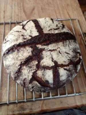Tourte pur seigle aux fruits secs