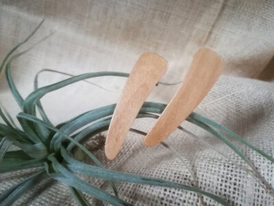 2 barrettes en bois de hêtre clair - a pince