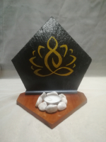 Bougeoir zen yogi dans lotus -or