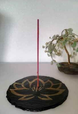Porte-encens en ardoise - lotus or