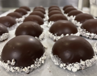 Dômes cacao cœur meringué