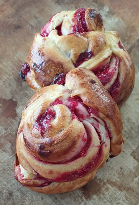 Babkas au confit de framboises maison