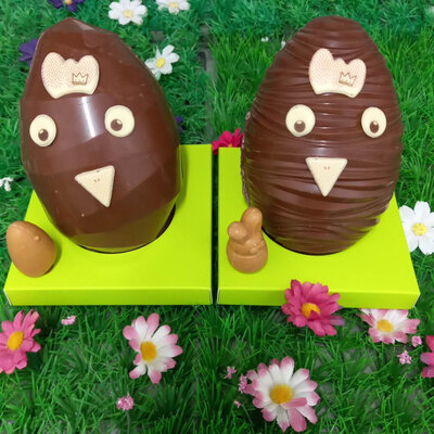 Oeufs de pâques motif poule