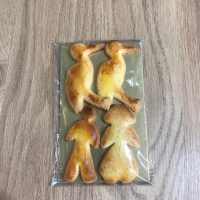 Couple d'alsacien + cigognes