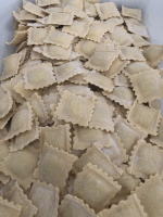 Raviolis a la tomme au lait cru