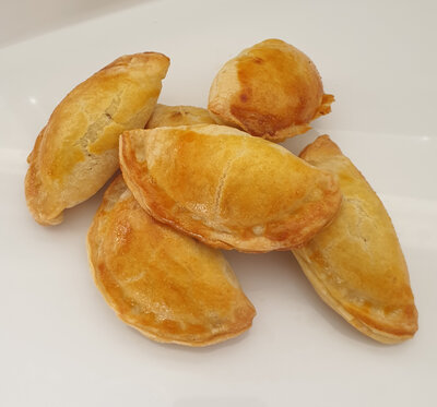 Minis chaussons poivrons oignons