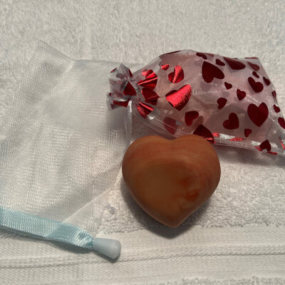 Savon fou neroli  coeur & sachet fleur douche