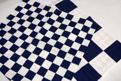 Furoshiki damier bleu 2023 70 cm