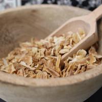 Oignons en lamelle grillée et toastée