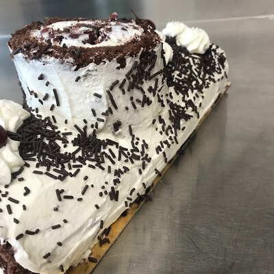 Bûche forêt noire (12 personnes)