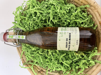 Sirop de pétales de roses