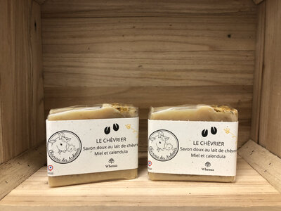 Savon au lait de chèvre-lavande