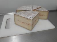 Tomme de brebis au piment d'espelette aop