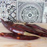Piment serrano – piment entier et séché