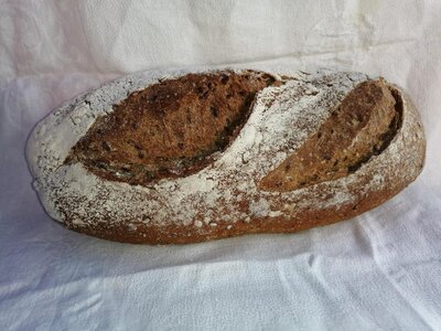 Pain aux graines de lin et tournesol