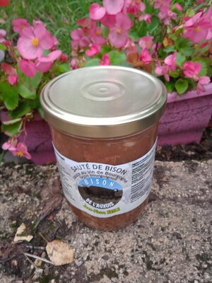 Sauté de bison - sauce au vin de bourgogne