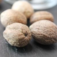 Noix de muscade de madagascar entière