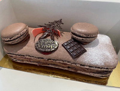 Bûche macaron chocolat 8 peronnes
