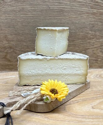 1/2tomme  lait cru  vache non cuite env 400gr