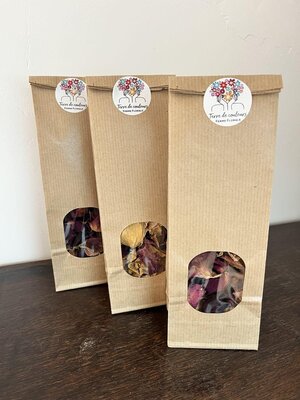 Pétales de roses séchées (fleurs comestibles)