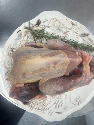 Pintade fermière ( max 1,6 kg)