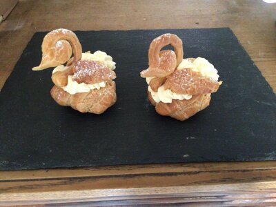 P/cygne pâte à choux fraise passion par 2