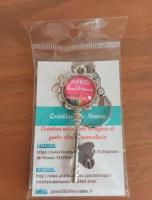 Porte clé maîtresse clé rose