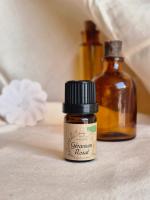 Huile essentielle de géranium rosat