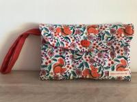 Pochette matelassée écureuils orange