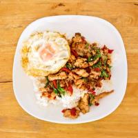 Poulet sauté au basilic thaï + nouilles