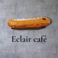 Eclair au café