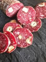 Saucisson de bœuf aux noisettes