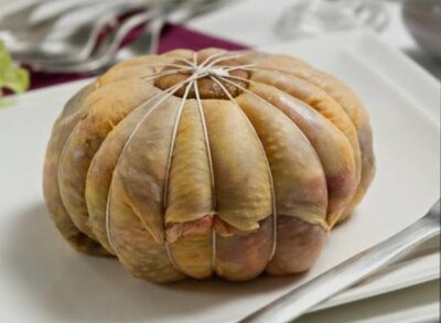 Melon de poulet aux girolles