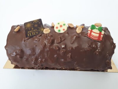 Bûche 6/8 parts façon 'snickers'