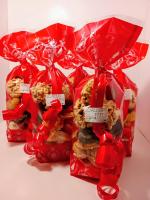 A) paquet cadeau de gâteaux secs (mélange)