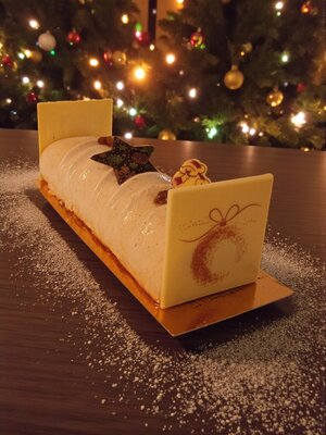 Bûche 'marron-cassis' - 8 parts -