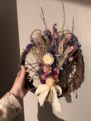 Création florale en fleurs séchées 1