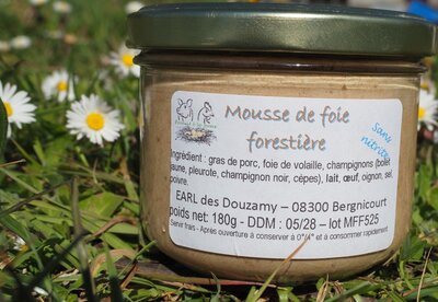 Terrine de mousse de foie forestière
