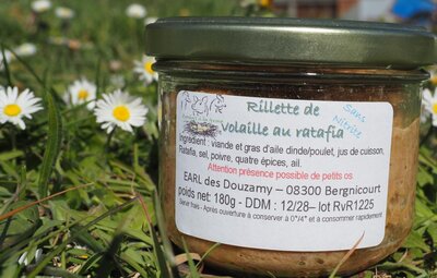 Terrine de rillette volaille/ratafia