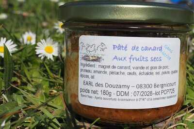 Terrine de pâté de canard/fruit sec